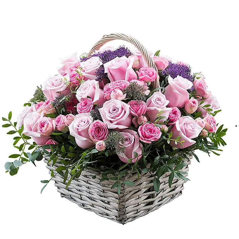 Корзина с цветами «Вспыхнувшие чувства»